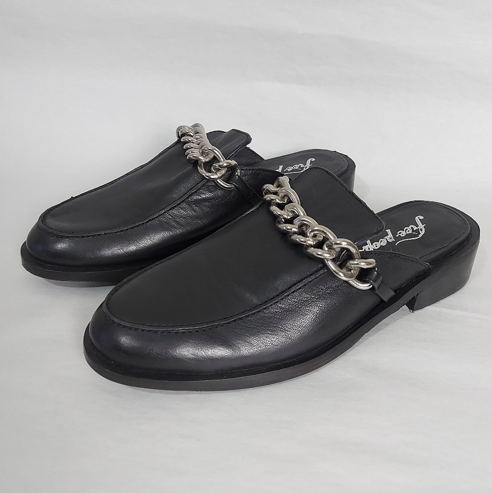 Free People Preppy Silver Link Chain Vida Mules Size 38 EU Black Leather Slip-On